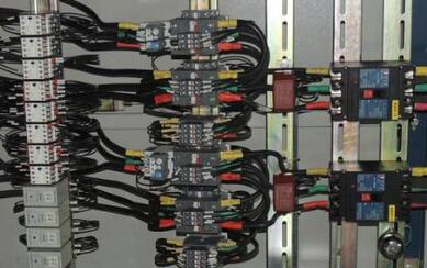 PLC׃�l���ƹ�M�ɲ���